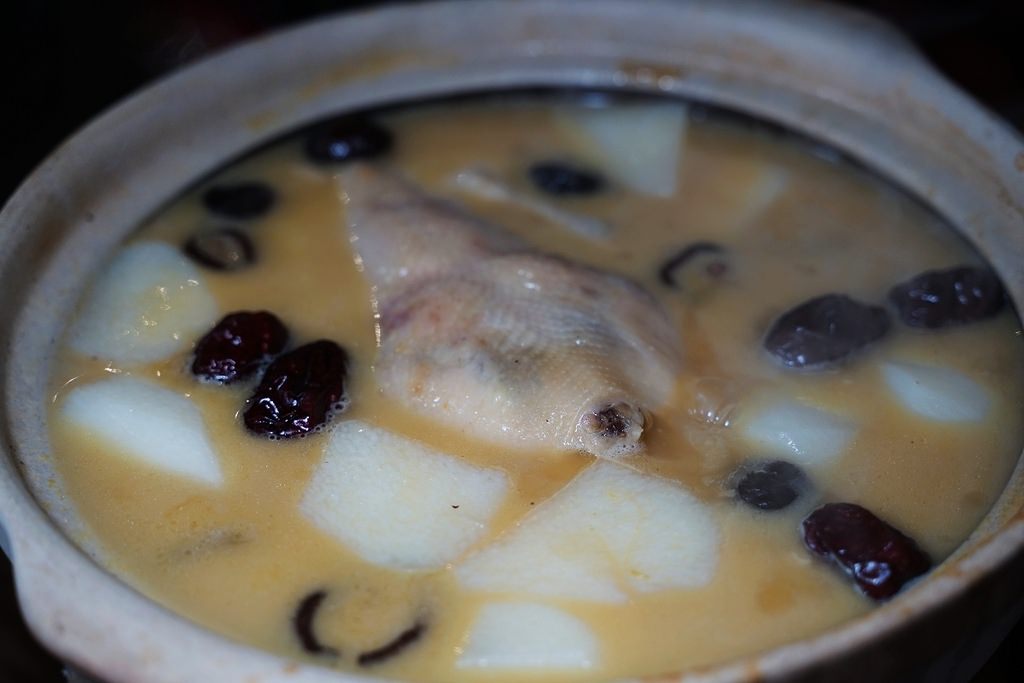 【台北晴光商圈美食推薦】全台北最濃郁黃金雞湯 全預約制高CP值私廚無菜單料理 春韭晴光店 【台北晴光商圈美食推薦】全台北最濃郁黃金雞湯 全預約制高CP值私廚無菜單料理 春韭晴光店