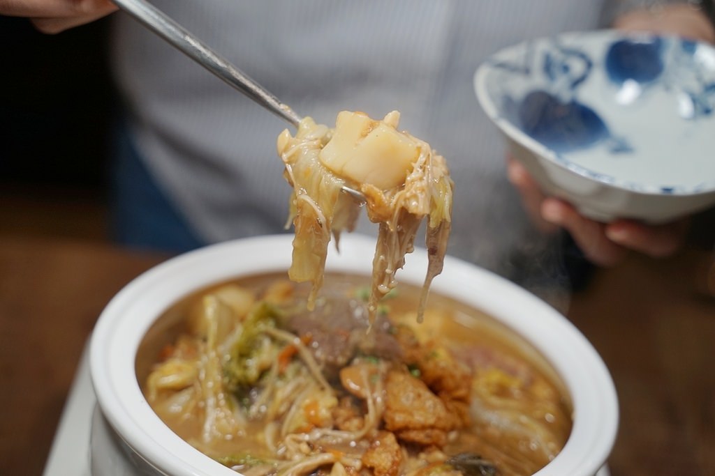 【台北晴光商圈美食推薦】全台北最濃郁黃金雞湯 全預約制高CP值私廚無菜單料理 春韭晴光店 【台北晴光商圈美食推薦】全台北最濃郁黃金雞湯 全預約制高CP值私廚無菜單料理 春韭晴光店