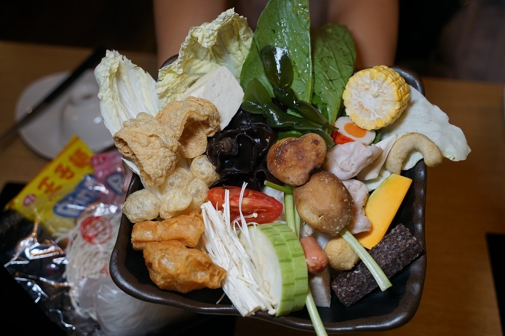 【台北東區火鍋宵夜餐廳推薦】火鍋第一品牌樂多多集團 肉粉FUN暑假感恩回饋 肉多多火鍋大安大安店 【台北東區火鍋宵夜餐廳推薦】火鍋第一品牌樂多多集團 肉粉FUN暑假感恩回饋 肉多多火鍋大安大安店