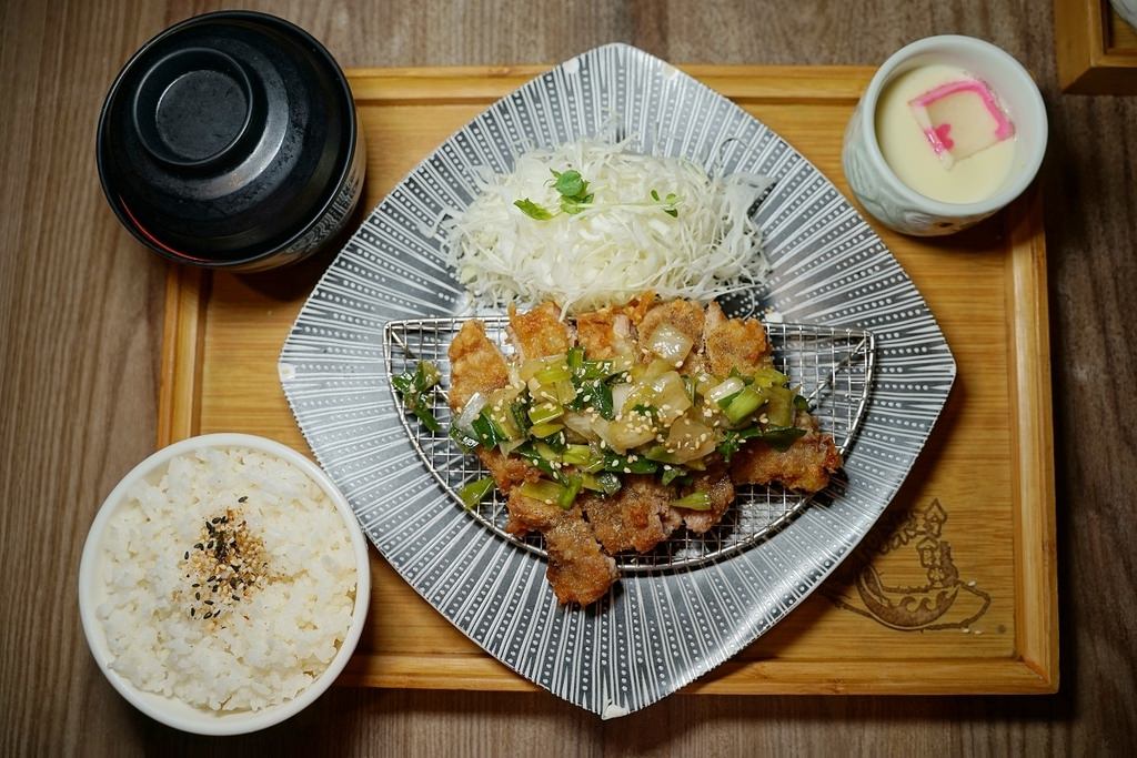 【中央大學美食推薦】內用白飯/味噌湯/高麗菜絲無限量供應 高CP值日式豬排專賣 阿米玲食堂 【中央大學美食推薦】內用白飯/味噌湯/高麗菜絲無限量供應 高CP值日式豬排專賣 阿米玲食堂