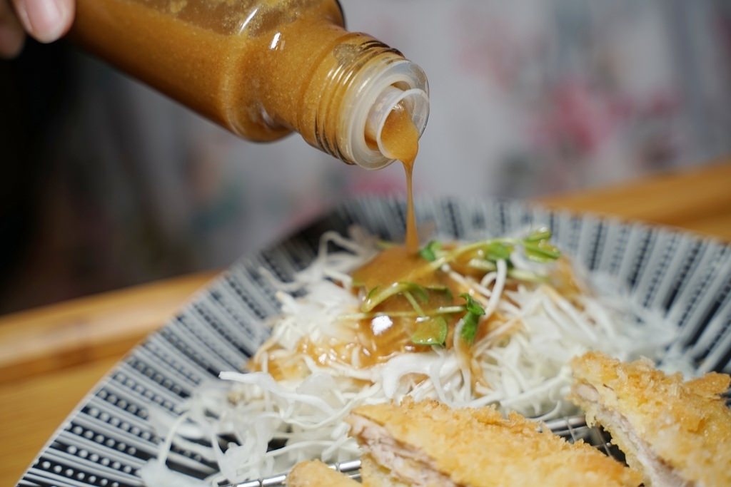 【中央大學美食推薦】內用白飯/味噌湯/高麗菜絲無限量供應 高CP值日式豬排專賣 阿米玲食堂 【中央大學美食推薦】內用白飯/味噌湯/高麗菜絲無限量供應 高CP值日式豬排專賣 阿米玲食堂