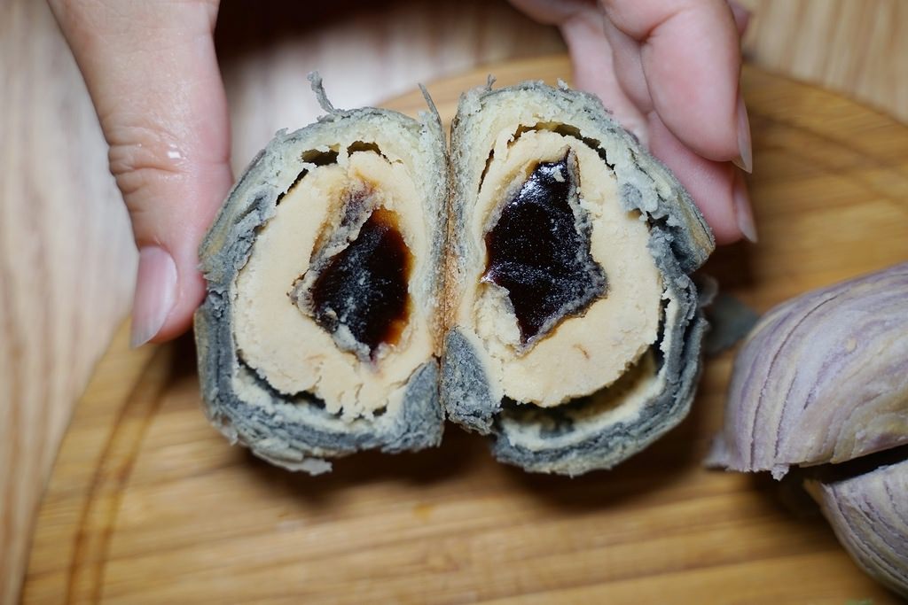【板橋中秋節禮盒推薦】江子翠超人氣麵包店 美味紅豆蛋黃酥禮盒 馥漫麵包花園FM STATION(江子翠) 【板橋中秋節禮盒推薦】江子翠超人氣麵包店 美味紅豆蛋黃酥禮盒 馥漫麵包花園FM STATION(江子翠)