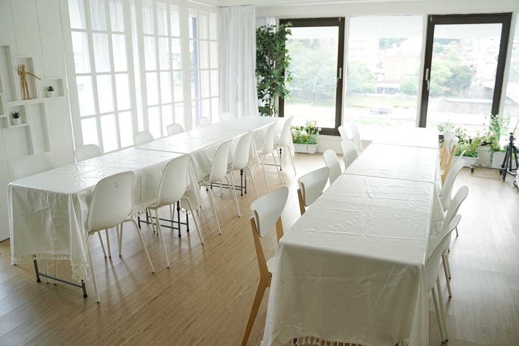 【新店碧潭美食推薦】碧潭吊橋旁下午茶好選擇 浪漫攝影棚加價儘情拍 幸福紫咖啡 【新店碧潭美食推薦】碧潭吊橋旁下午茶好選擇 浪漫攝影棚加價儘情拍 幸福紫咖啡