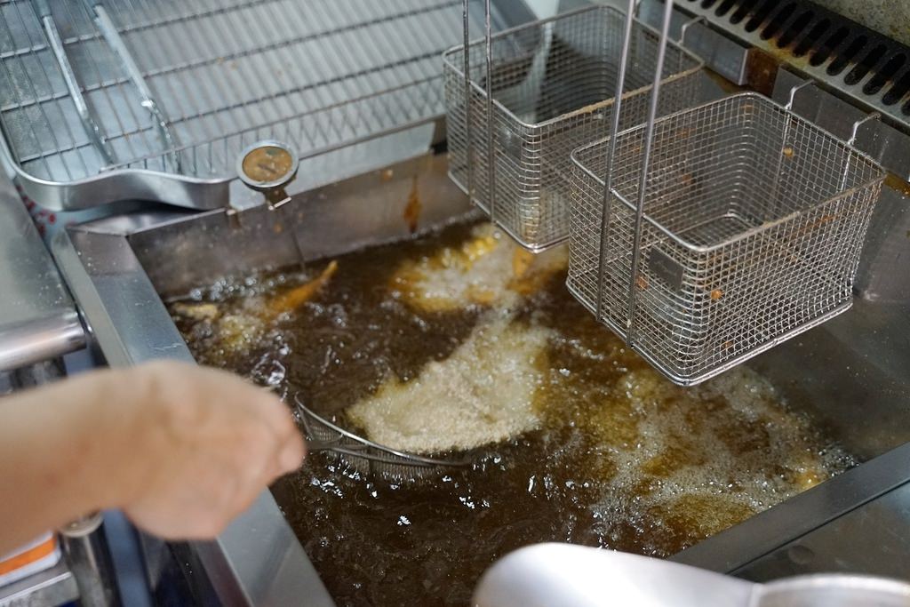 【桃園新永和市場炸物推薦】新永和市場宵夜好選擇 現點現炸超美味 壹街炸舖 【桃園新永和市場炸物推薦】新永和市場宵夜好選擇 現點現炸超美味 壹街炸舖