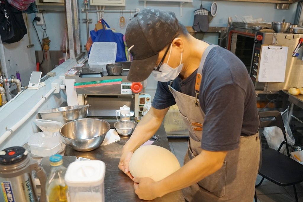 【台北成功市場美食推薦】當日新鮮出爐特色甜點 胖胖圓圓烤饅頭 好呷咪 【台北成功市場美食推薦】當日新鮮出爐特色甜點 胖胖圓圓烤饅頭 好呷咪