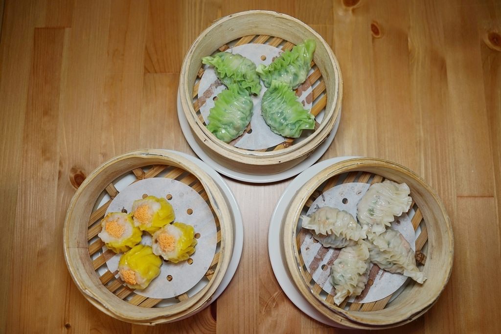 【台北成功市場異國料理推薦】真正香港主廚掌杓 美味必點乾炒牛肉河粉/港式瑤柱蘿蔔糕 何記港式私房菜 【台北成功市場異國料理推薦】真正香港主廚掌杓 美味必點乾炒牛肉河粉/港式瑤柱蘿蔔糕 何記港式私房菜