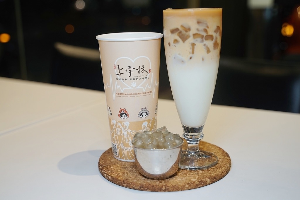 【新竹手搖飲料店推薦】食品路舒適內用環境 台灣優質得獎茗茶 上宇林頂級茶飲厚鮮奶茶專門店新竹食品店