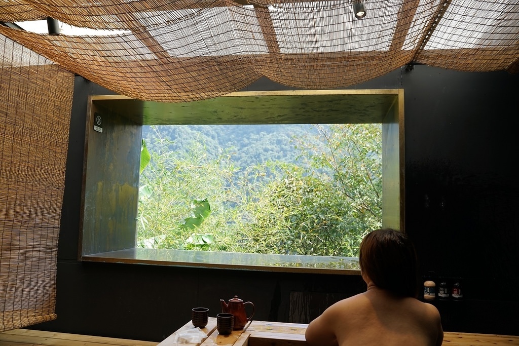 【烏來溫泉湯屋推薦】絕美泡湯山林景觀 泰雅服飾免費體驗 馥森阪治Trio 【烏來溫泉湯屋推薦】絕美泡湯山林景觀 泰雅服飾免費體驗 馥森阪治Trio