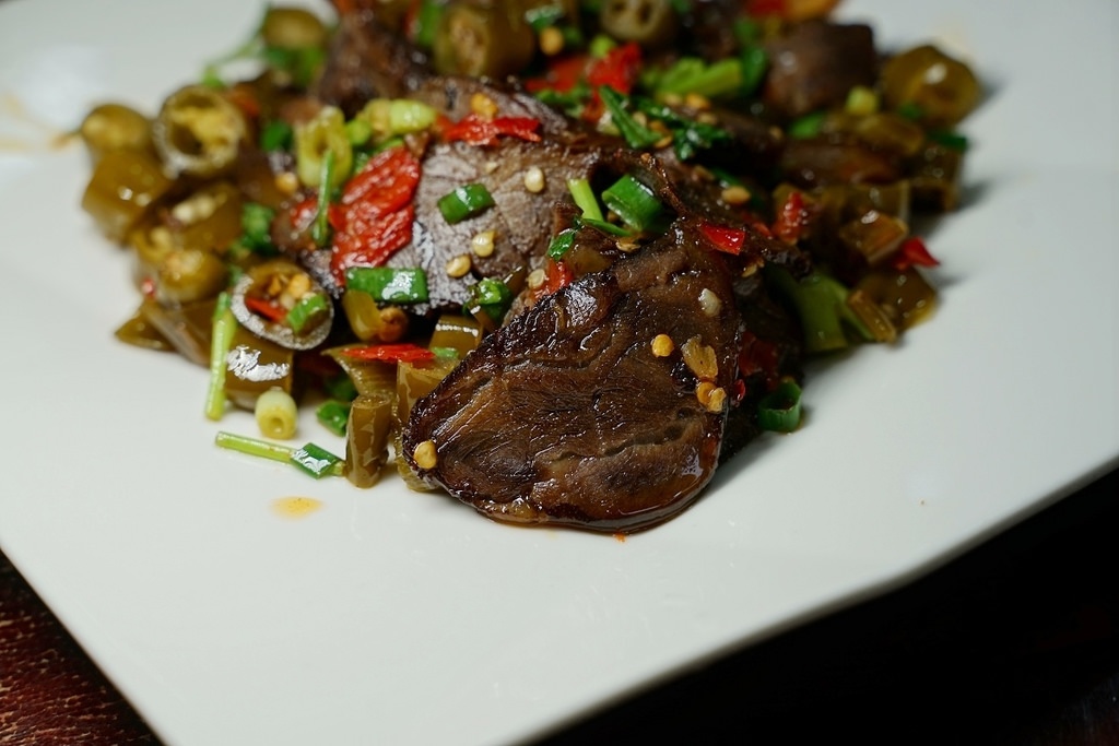 【新竹北門街美食推薦】中國八大菜系之一 香辣美味湖南菜/湘菜 阿桂羊牛雜
