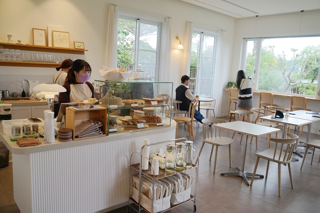 【台東咖啡館推薦】台東超人氣網美下午茶 純白藝術空間台東包場首選 Prozess Flower 普羅賽斯花藝咖啡廳 【台東咖啡館推薦】台東超人氣網美下午茶 純白藝術空間台東包場首選 Prozess Flower 普羅賽斯花藝咖啡廳