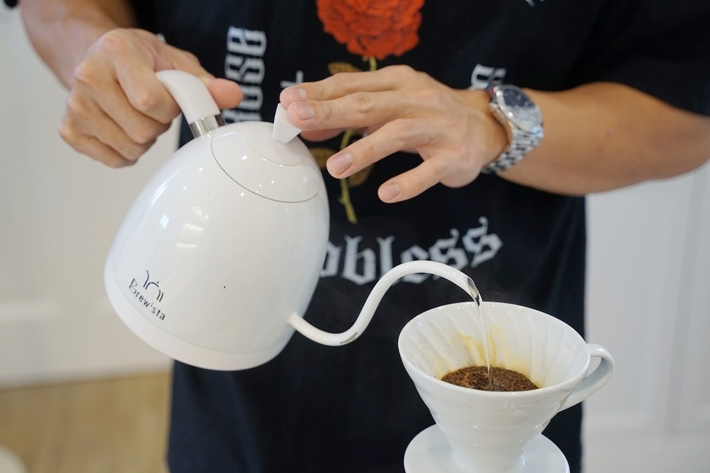 【台東咖啡館推薦】台東超人氣網美下午茶 純白藝術空間台東包場首選 Prozess Flower 普羅賽斯花藝咖啡廳 【台東咖啡館推薦】台東超人氣網美下午茶 純白藝術空間台東包場首選 Prozess Flower 普羅賽斯花藝咖啡廳