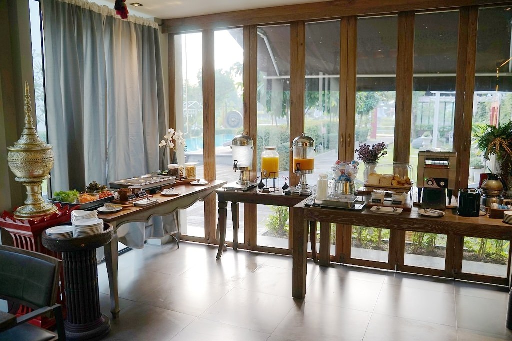 【泰國清邁住宿飯店推薦】湄南河旁室外網美泳池 豐富早餐自助吧 Maraya Hotel & Resort 【泰國清邁住宿飯店推薦】湄南河旁室外網美泳池 豐富早餐自助吧 Maraya Hotel & Resort