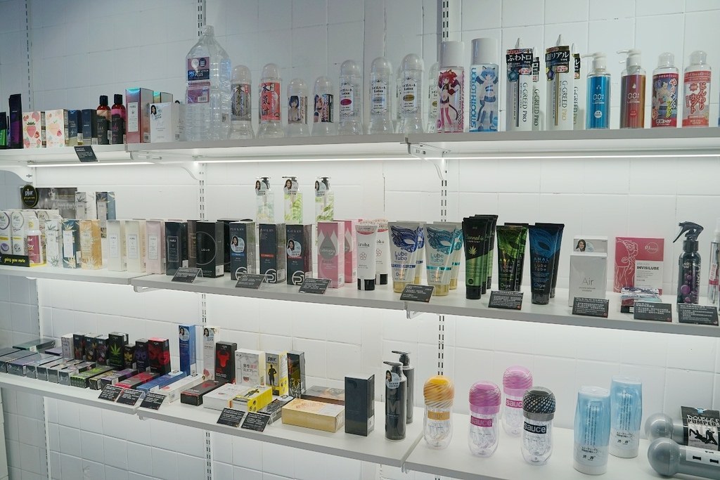 【板橋情趣用品店推薦】全台最有質感情趣商品店 全台唯一TENGABOX飛機杯冰箱 2人世界情趣用品新北板橋店 【板橋情趣用品店推薦】全台最有質感情趣商品店 全台唯一TENGABOX飛機杯冰箱 2人世界情趣用品新北板橋店