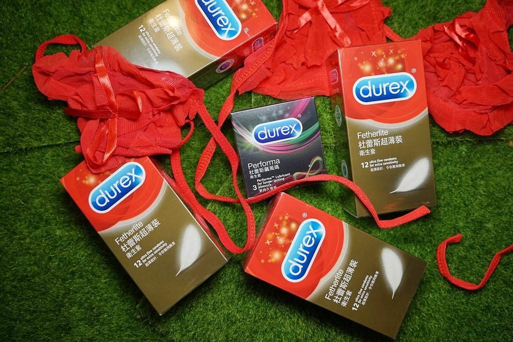 【情人節必買】Durex杜蕾斯超薄裝衛生套+飆風碼保險套 momo購物網 【情人節必買】Durex杜蕾斯超薄裝衛生套+飆風碼保險套 momo購物網