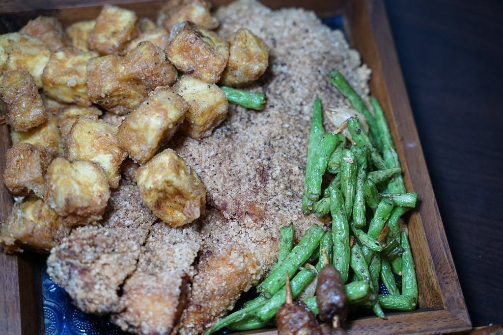 【全台最貴籤詩雞排】台中最潮鹹酥雞攤 問事解惑還可以吃美味炸物 熊掌香雞排 【全台最貴籤詩雞排】台中最潮鹹酥雞攤 問事解惑還可以吃美味炸物 熊掌香雞排