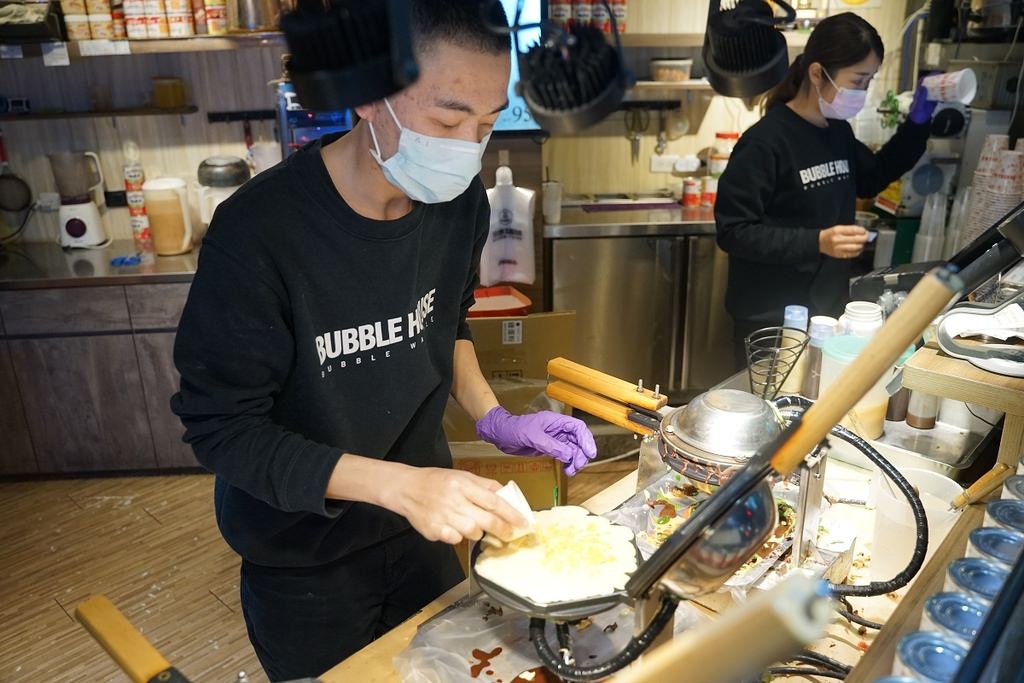 【宜蘭礁溪甜點推薦】天然原料台灣在地特色食材 Dyson冷風塑型更酥脆 波波食堂Bubble House雞蛋仔專賣店礁溪店 【宜蘭礁溪甜點推薦】天然原料台灣在地特色食材 Dyson冷風塑型更酥脆 波波食堂Bubble House雞蛋仔專賣店礁溪店