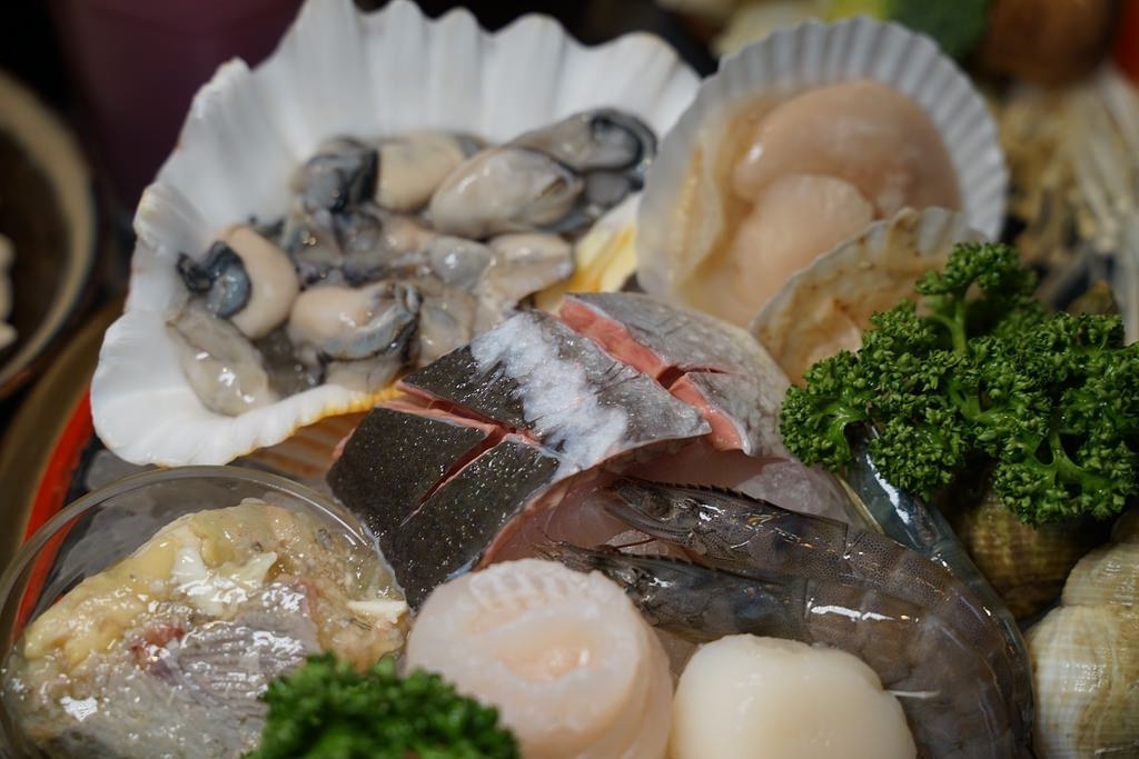 【青埔火鍋推薦】天天鮮魚蛤蜊提煉湯頭 青埔平價海鮮拼盤 食鍋性也海鮮鍋物