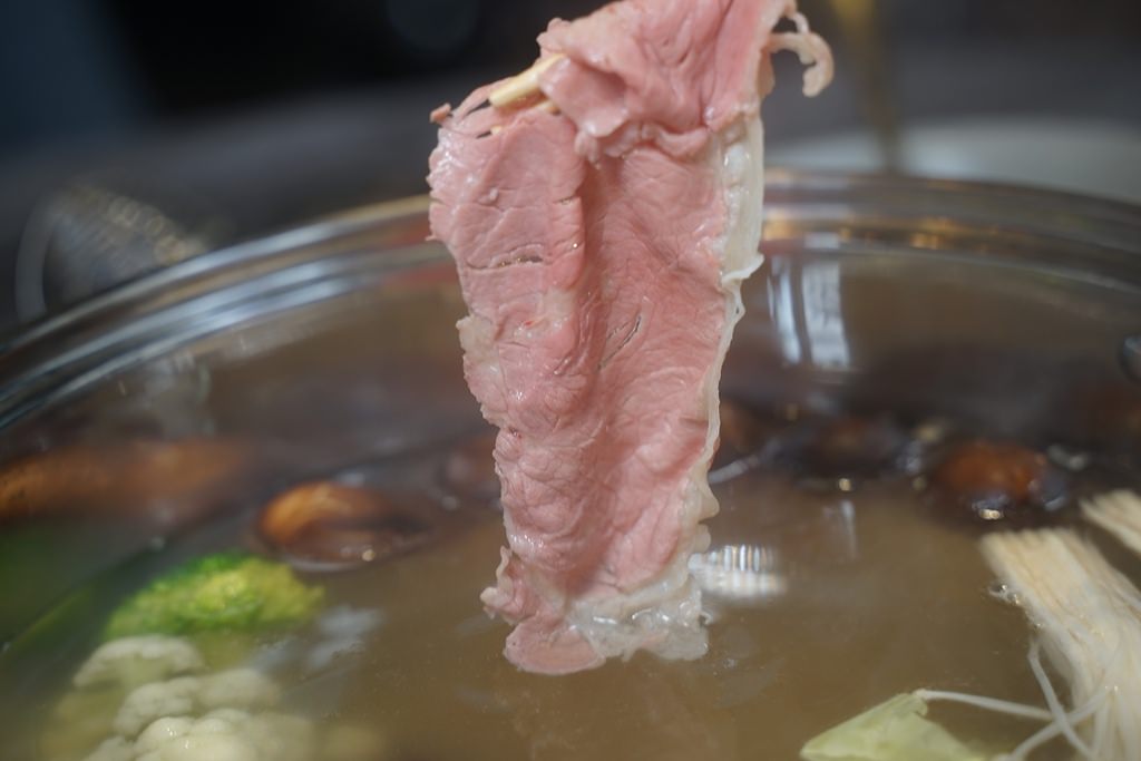 【青埔火鍋推薦】天天鮮魚蛤蜊提煉湯頭 青埔平價海鮮拼盤 食鍋性也海鮮鍋物