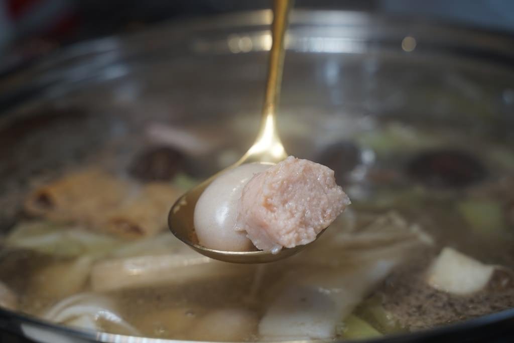 【青埔火鍋推薦】天天鮮魚蛤蜊提煉湯頭 青埔平價海鮮拼盤 食鍋性也海鮮鍋物