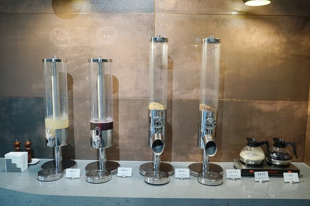 【桃園青埔飯店推薦】機場過境最美商務旅店 絕美落地窗泡湯美景 青埔商旅 CP HOTEL 【桃園青埔飯店推薦】機場過境最美商務旅店 絕美落地窗泡湯美景 青埔商旅 CP HOTEL