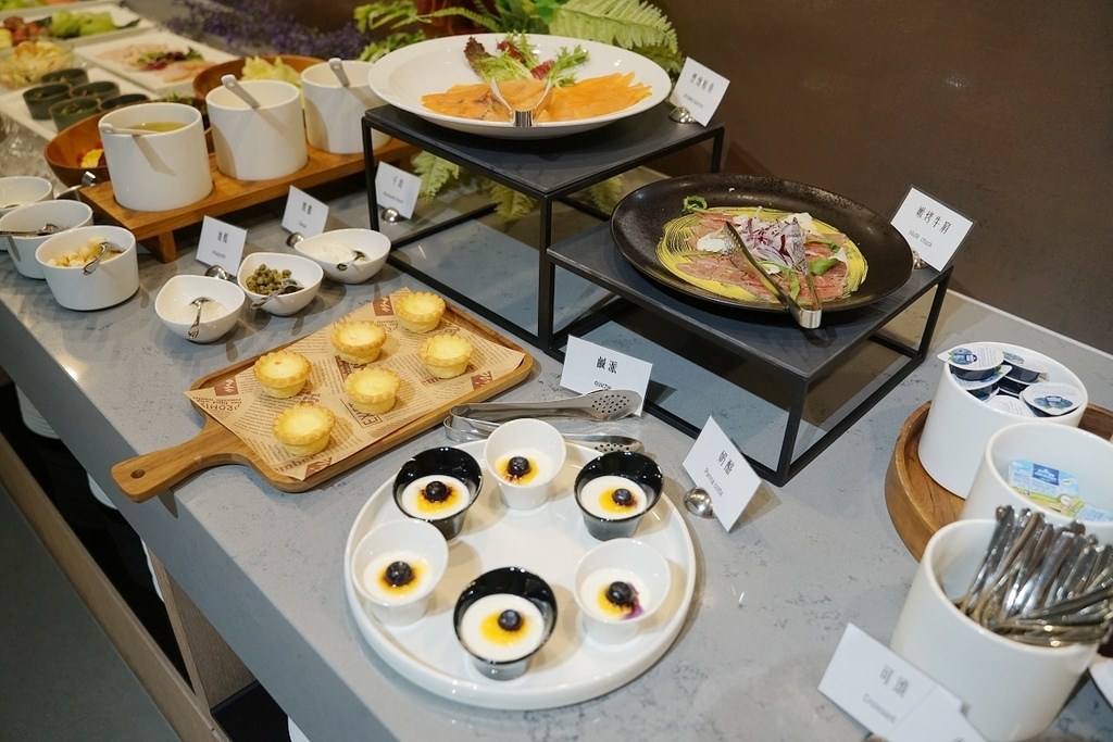 【桃園青埔飯店推薦】機場過境最美商務旅店 絕美落地窗泡湯美景 青埔商旅 CP HOTEL 【桃園青埔飯店推薦】機場過境最美商務旅店 絕美落地窗泡湯美景 青埔商旅 CP HOTEL
