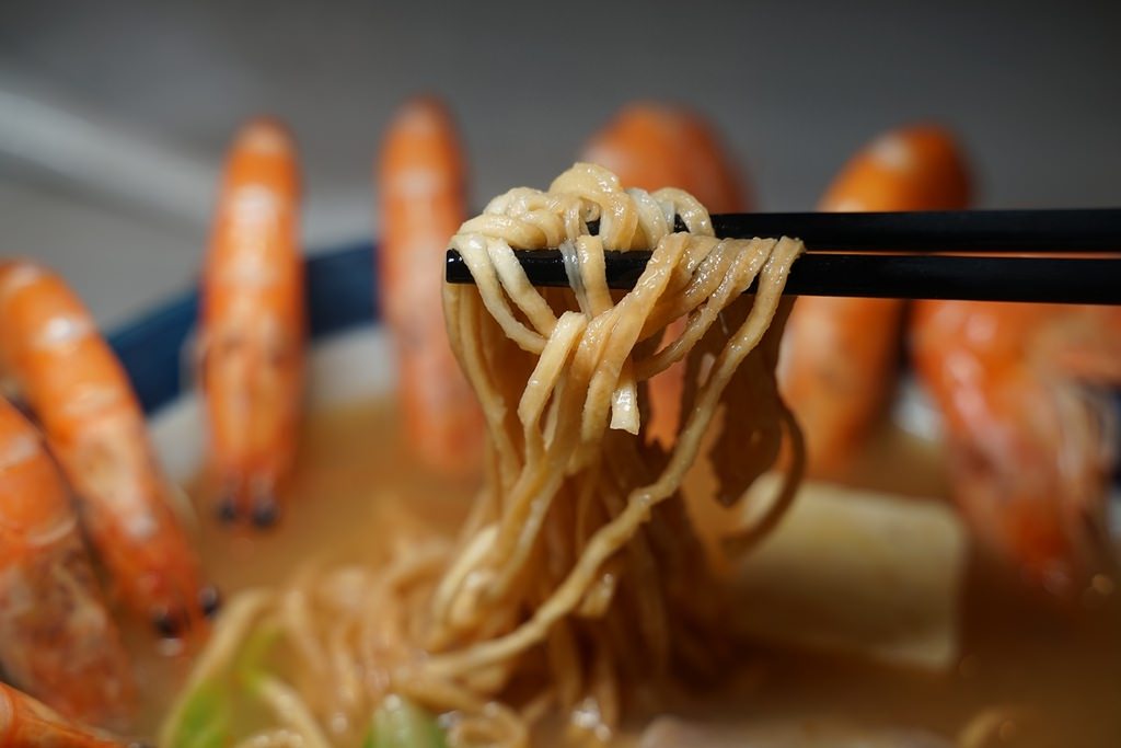 【林口宵夜推薦】林口長庚醫院深夜食堂 美味必點鐵板麵/鍋燒麵 宵傍餓了