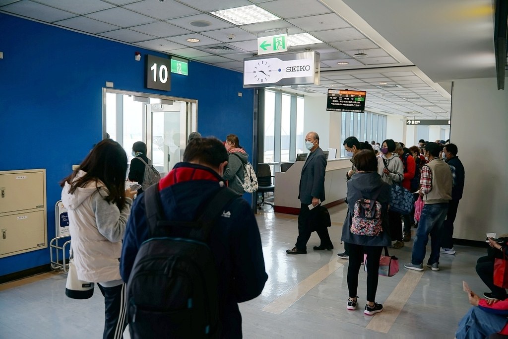 【台北松山機場飛金門尚義機場】華信航空AE1267 虎航波音737超舒適 地產大亨阿特金門形象館特展 【台北松山機場飛金門尚義機場】華信航空AE1267 虎航波音737超舒適 地產大亨阿特金門形象館特展