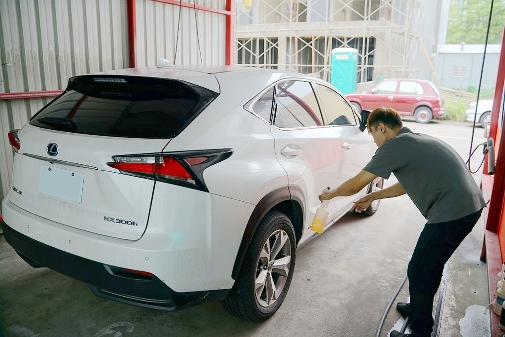 【竹北洗車打蠟推薦】豪華手工洗車+頂級棕櫚蠟 新竹第一間JOWUA特斯拉實體配件專賣店 洗來登竹北汽車美容中心 【竹北洗車打蠟推薦】豪華手工洗車+頂級棕櫚蠟 新竹第一間JOWUA特斯拉實體配件專賣店 洗來登竹北汽車美容中心