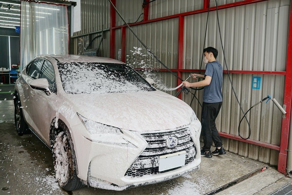 【竹北洗車打蠟推薦】豪華手工洗車+頂級棕櫚蠟 新竹第一間JOWUA特斯拉實體配件專賣店 洗來登竹北汽車美容中心 【竹北洗車打蠟推薦】豪華手工洗車+頂級棕櫚蠟 新竹第一間JOWUA特斯拉實體配件專賣店 洗來登竹北汽車美容中心