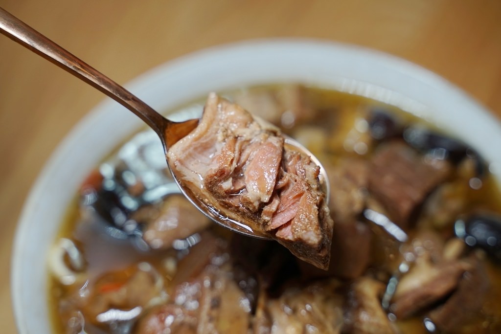 【宅配鍋物推薦】好吃牛肉鍋推薦品牌 在家煮羊肉鍋推薦必買 三男牛肉鍋/羊肉鍋 【宅配鍋物推薦】好吃牛肉鍋推薦品牌 在家煮羊肉鍋推薦必買 三男牛肉鍋/羊肉鍋