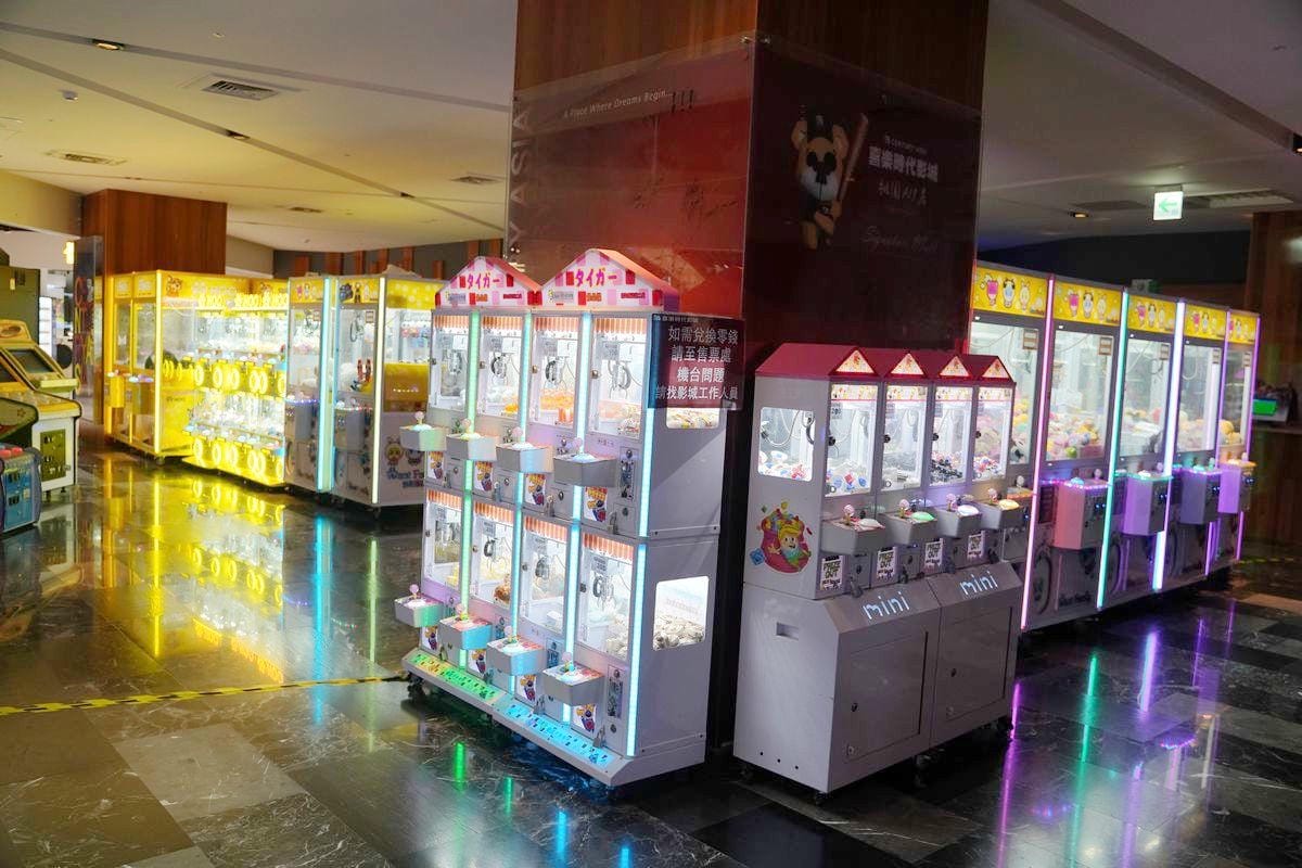 【青埔電影院推薦】法拉利規格全皮革沙發座椅 零死角視野微影廳 喜樂時代影城桃園A19店