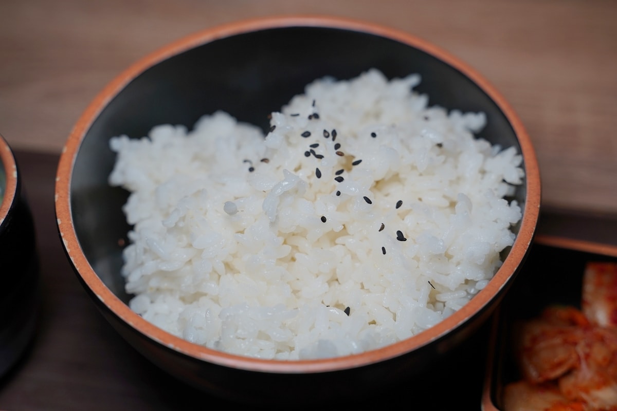 【內壢家樂福美食推薦】內壢個人燒肉好選擇 軌道送餐+獨享空間+現場候位 肉執事桃園內壢店