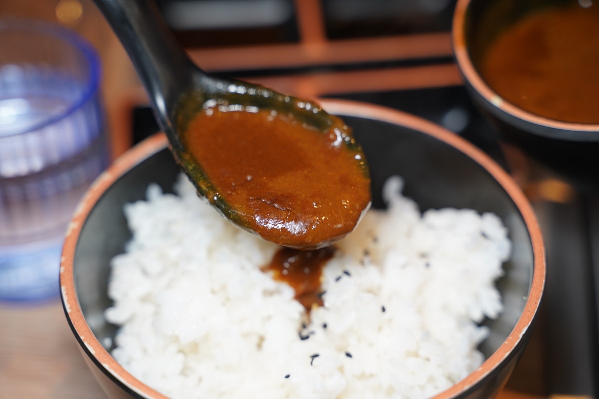 【內壢家樂福美食推薦】內壢個人燒肉好選擇 軌道送餐+獨享空間+現場候位 肉執事桃園內壢店