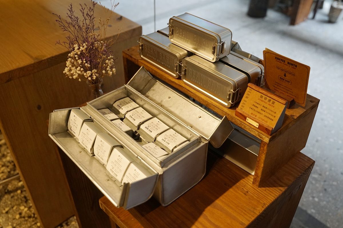 【台北雙連咖啡館推薦】TSCA金杯獎手工組TOP6 美味可口手標泰奶巴斯克 BEAN BARN 豆荒良倉