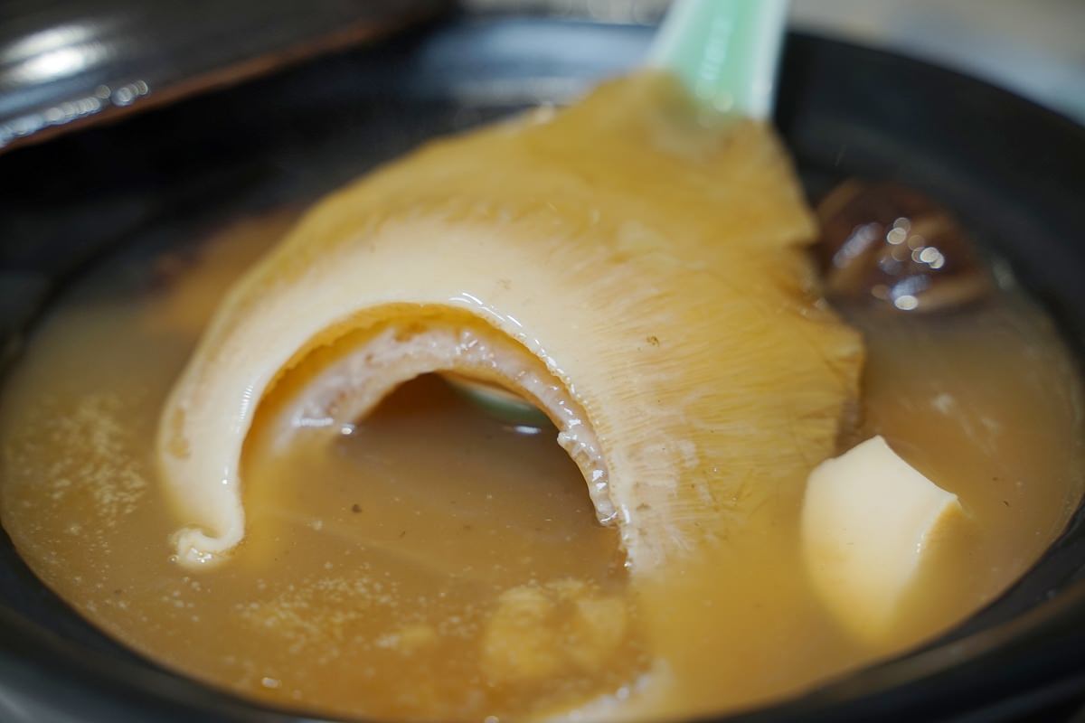 【台北東區補湯推薦】美味必點如膠似漆珍補湯 每日限量售完為止 一味難求