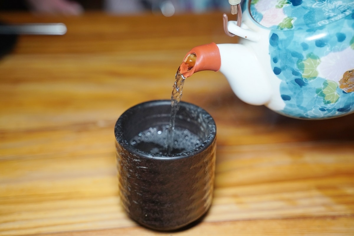 【台北八德路美食餐廳推薦】高CP值日式無菜單料理 極上豪華剌身盛合+活體海鮮和牛 建一食堂