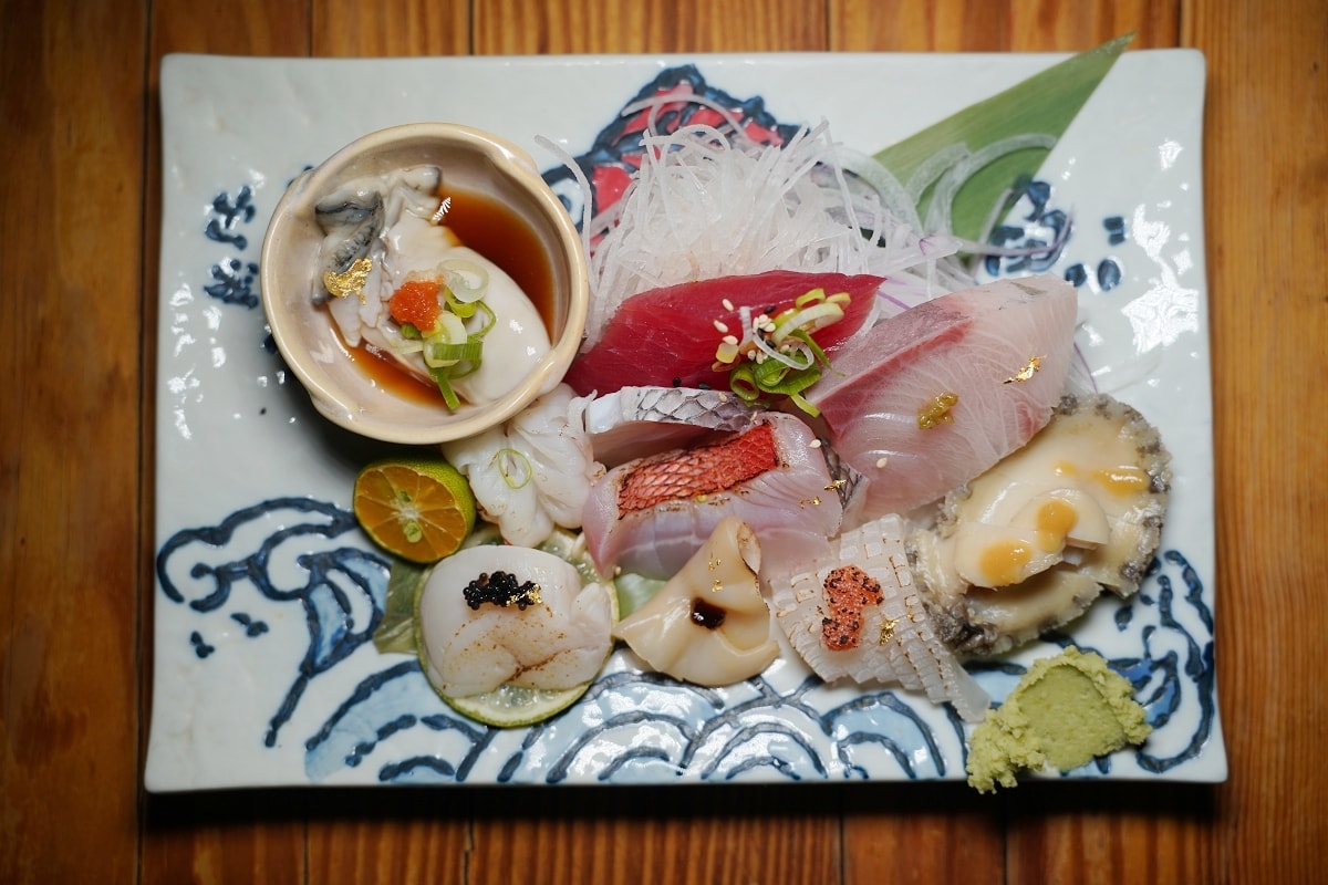 【台北八德路美食餐廳推薦】高CP值日式無菜單料理 極上豪華剌身盛合+活體海鮮和牛 建一食堂