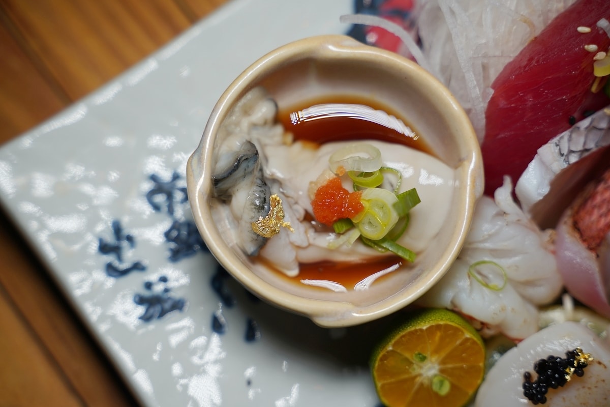 【台北八德路美食餐廳推薦】高CP值日式無菜單料理 極上豪華剌身盛合+活體海鮮和牛 建一食堂
