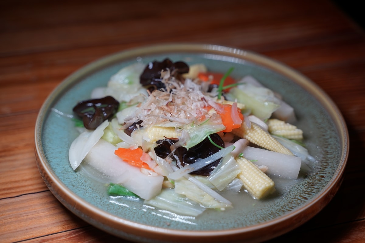 【台北八德路美食餐廳推薦】高CP值日式無菜單料理 極上豪華剌身盛合+活體海鮮和牛 建一食堂