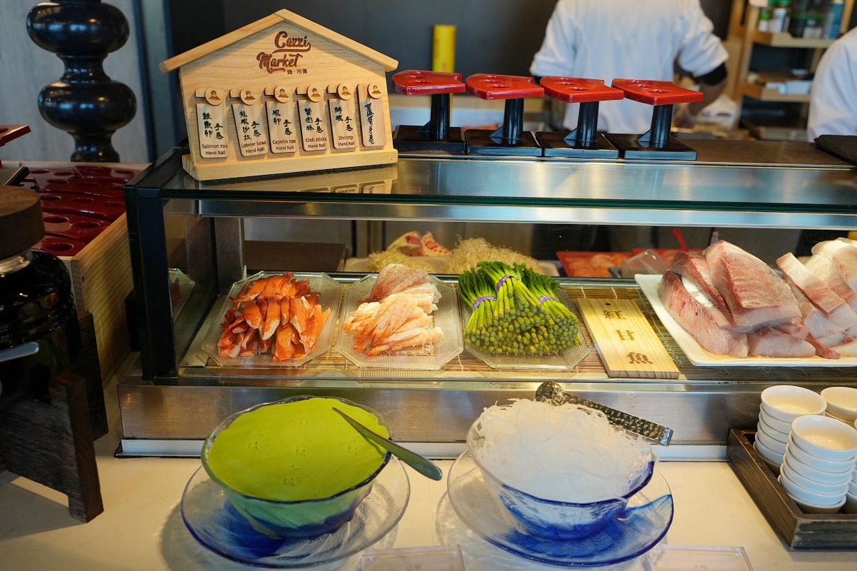 【Cozzi Market 逸·市集】青埔吃到飽餐廳推薦 海邊碼頭市集八大主題餐區全新進化