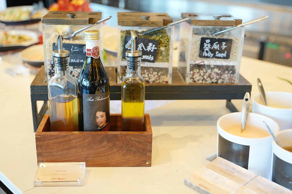 【Cozzi Market 逸·市集】青埔吃到飽餐廳推薦 海邊碼頭市集八大主題餐區全新進化