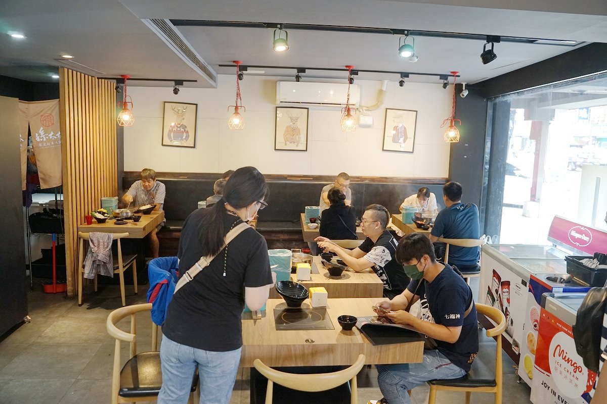 【桃園火鍋吃到飽推薦】日本生食級生蠔/青龍龍蝦吃到飽 桃園聚餐慶生包廂用餐首選 孫太太嚴選超市火鍋桃園店
