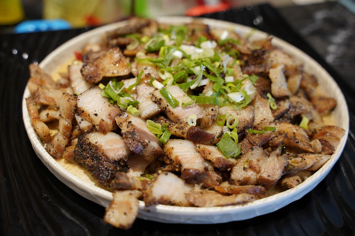 【三重火鍋吃到飽推薦】日本A5和牛/哈根達斯無限量供應 熟食百匯吃到飽 羽葉麻辣火鍋三重都會館