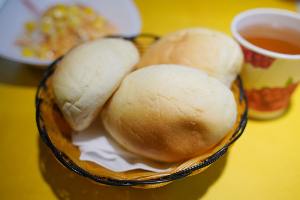 【萬年墾丁牛排】台北萬年商業大樓B1美食街 創立於1975 玉米濃湯喝到飽 台北老字號牛排館 - 第7張圖 【萬年墾丁牛排】台北萬年商業大樓B1美食街 創立於1975 玉米濃湯喝到飽 台北老字號牛排館