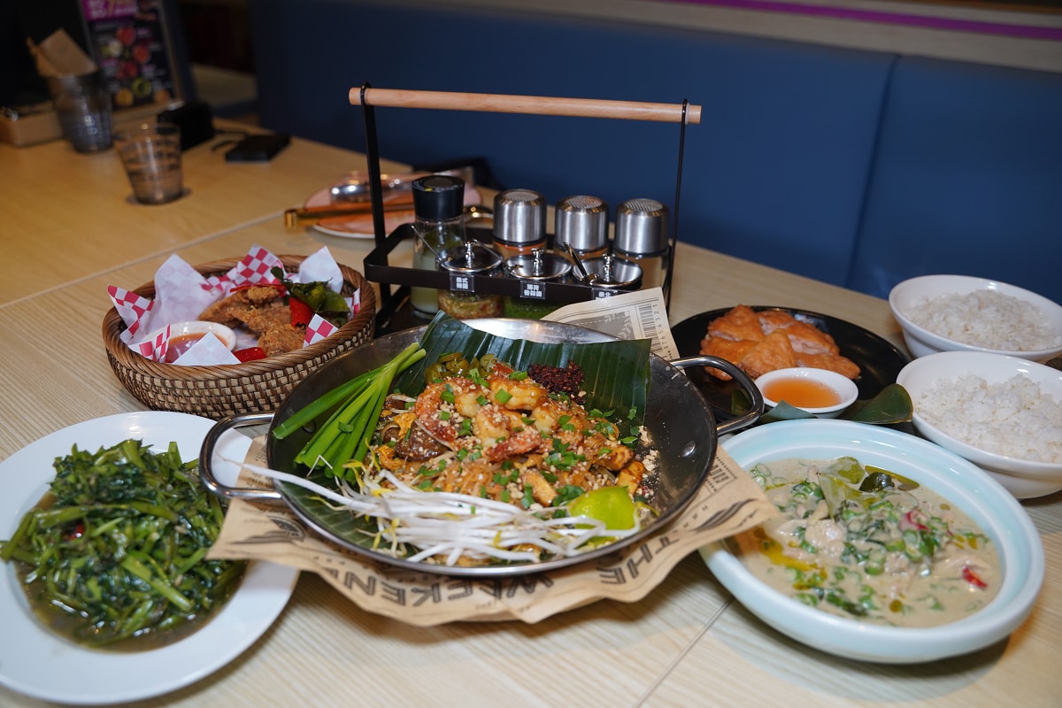 【大江國際購物中心】夏日繽紛嘉年華裝置藝術開箱 桃園母親節餐廳推薦 全國獨家全年免費停車 - 第22張圖 【大江國際購物中心】夏日繽紛嘉年華裝置藝術開箱 桃園母親節餐廳推薦 全國獨家全年免費停車