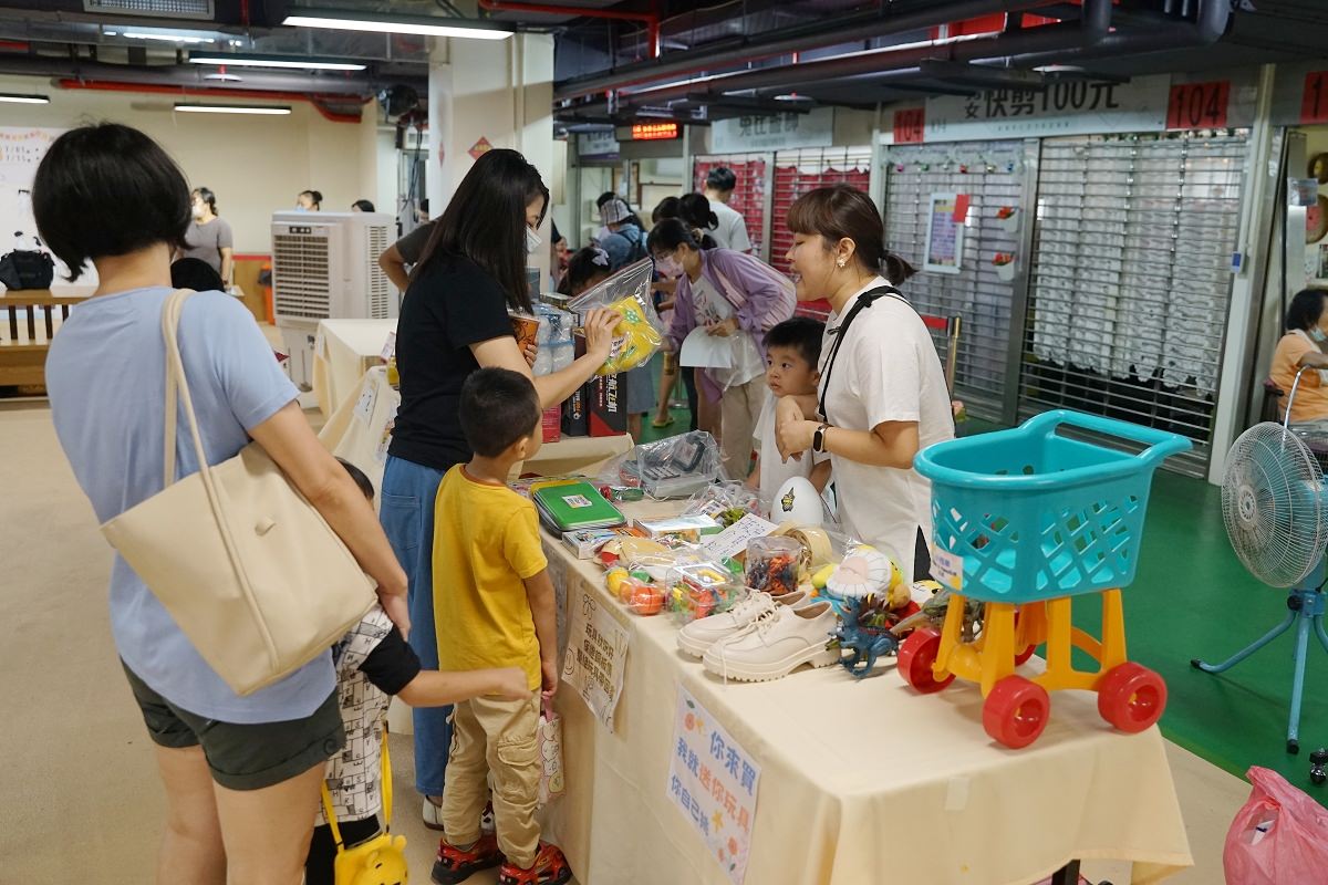 【中壢文創市集推薦】33年歷史公有零售市場大變身 小小老闆新明童聚市集 新明市場2F/新明聚空間