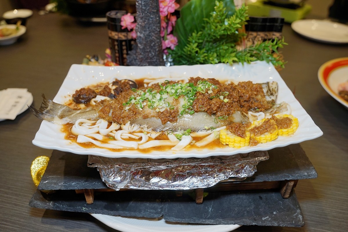 【三峽聚餐餐廳推薦】三峽父親節餐廳好選擇 基隆崁仔頂新鮮漁貨 東街日本料理新北三峽店