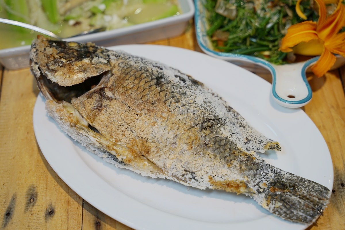 【赤科山住宿推薦】成立於2005年家庭式經營 美味在地風味餐 沂峰農莊