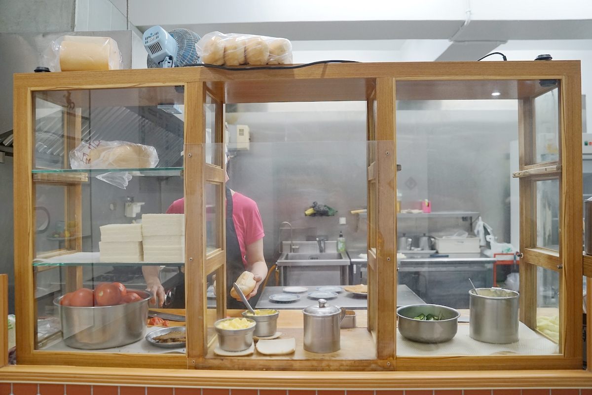 【基隆碳烤三明治推薦】原基隆廟口夜市九號攤 基隆500碗美食店家 素志久碳烤三明治