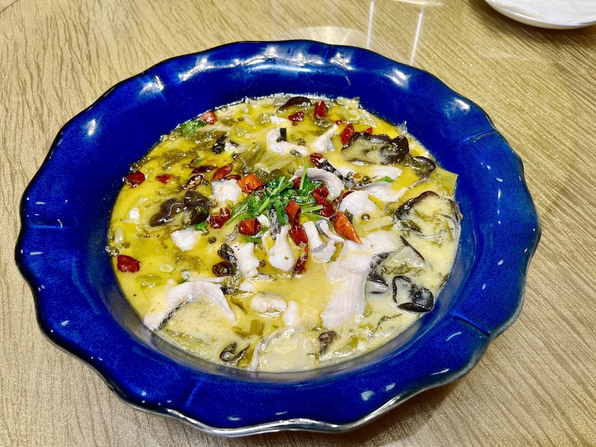 【誠品生活新店美食推薦】脆皮包種鮮蝦小籠包 川味雙絕香辣登場 樂天皇朝台灣裕隆城誠品新店店